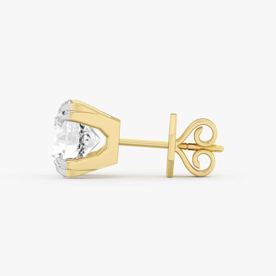 Close-up of the 2 lab grown diamonds on the 8.10 carat stud earrings in 18KT yellow gold